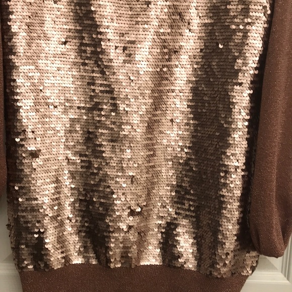 Gorgeous taupe Bebe shimmer party top M - Picture 2 of 4